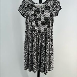 Dot Dot Smile Geometric Black and White Dress Size 3/4 Brand new with tags